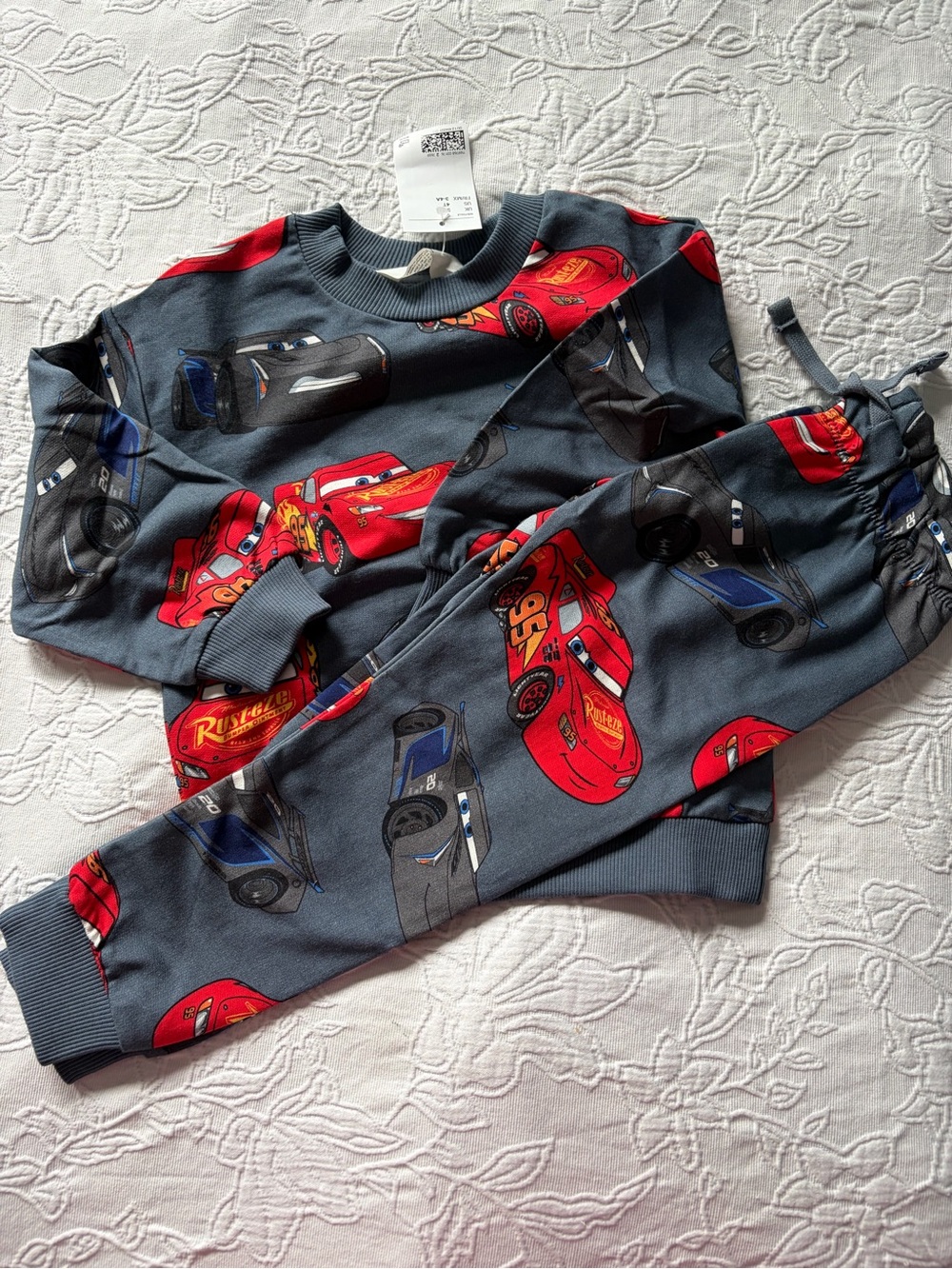 H&M Boys' Blue Graphic Cars Sweater 4t Disney new